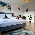 Holideis Koeln Center Studio-Apartment